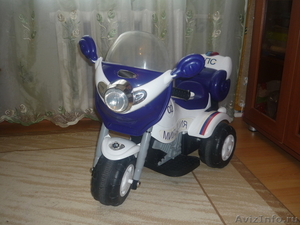 Продаю детский мотоцикл с аккумулятором 3-х колесный. - Изображение #1, Объявление #478371