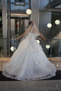 Шикарное пышное свадебное платье со шлейфом в традиционном стиле - Изображение #3, Объявление #491077