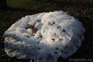 Шикарное пышное свадебное платье со шлейфом в традиционном стиле - Изображение #4, Объявление #491077